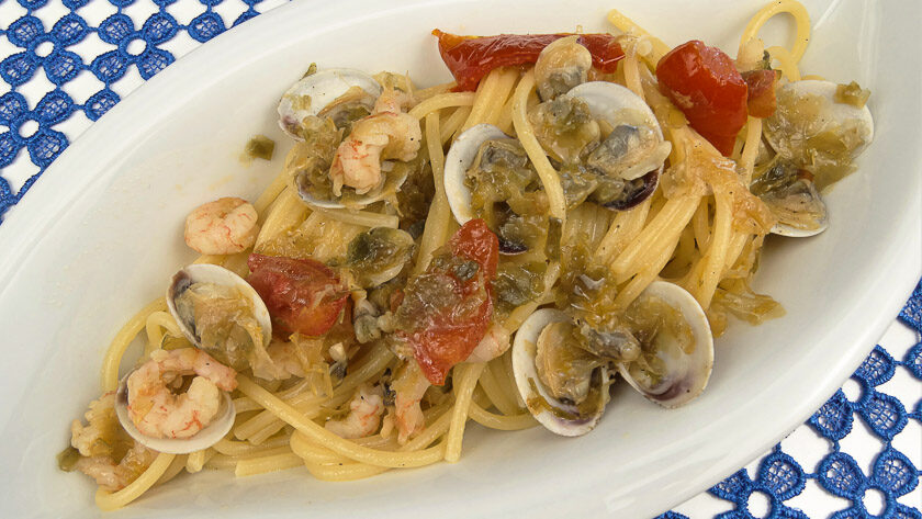 spaghetti lupini e gamberetti